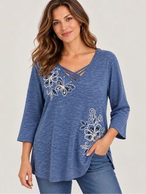 Alfred Dunner Blue Floral V-Neck Tunic with Lattice Detail size 1X